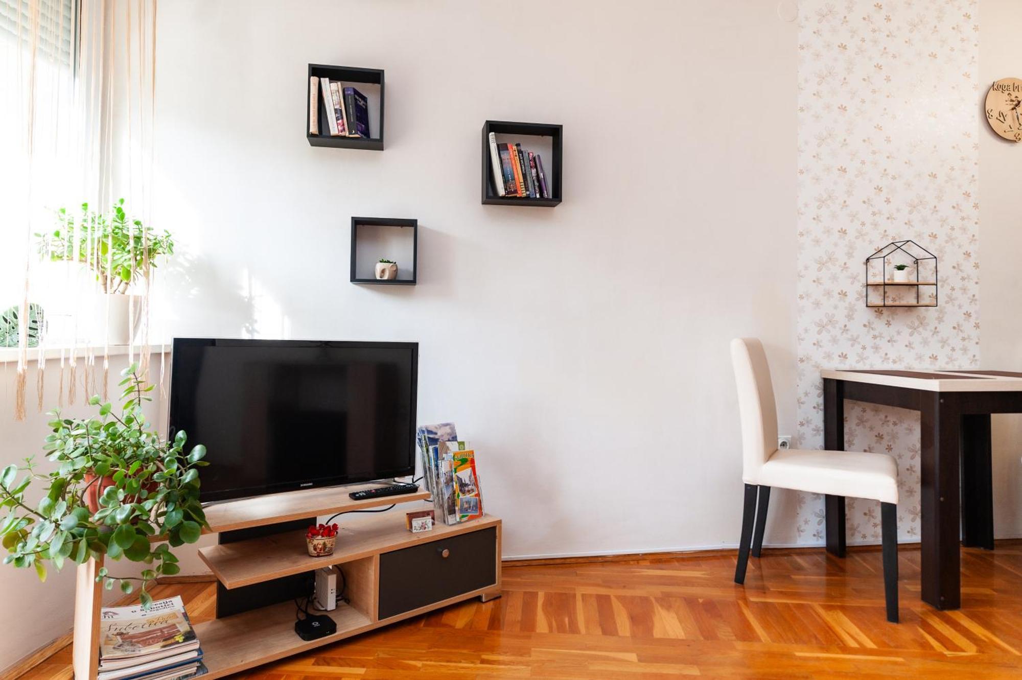 Momo'S Studio Apartment Суботица Экстерьер фото