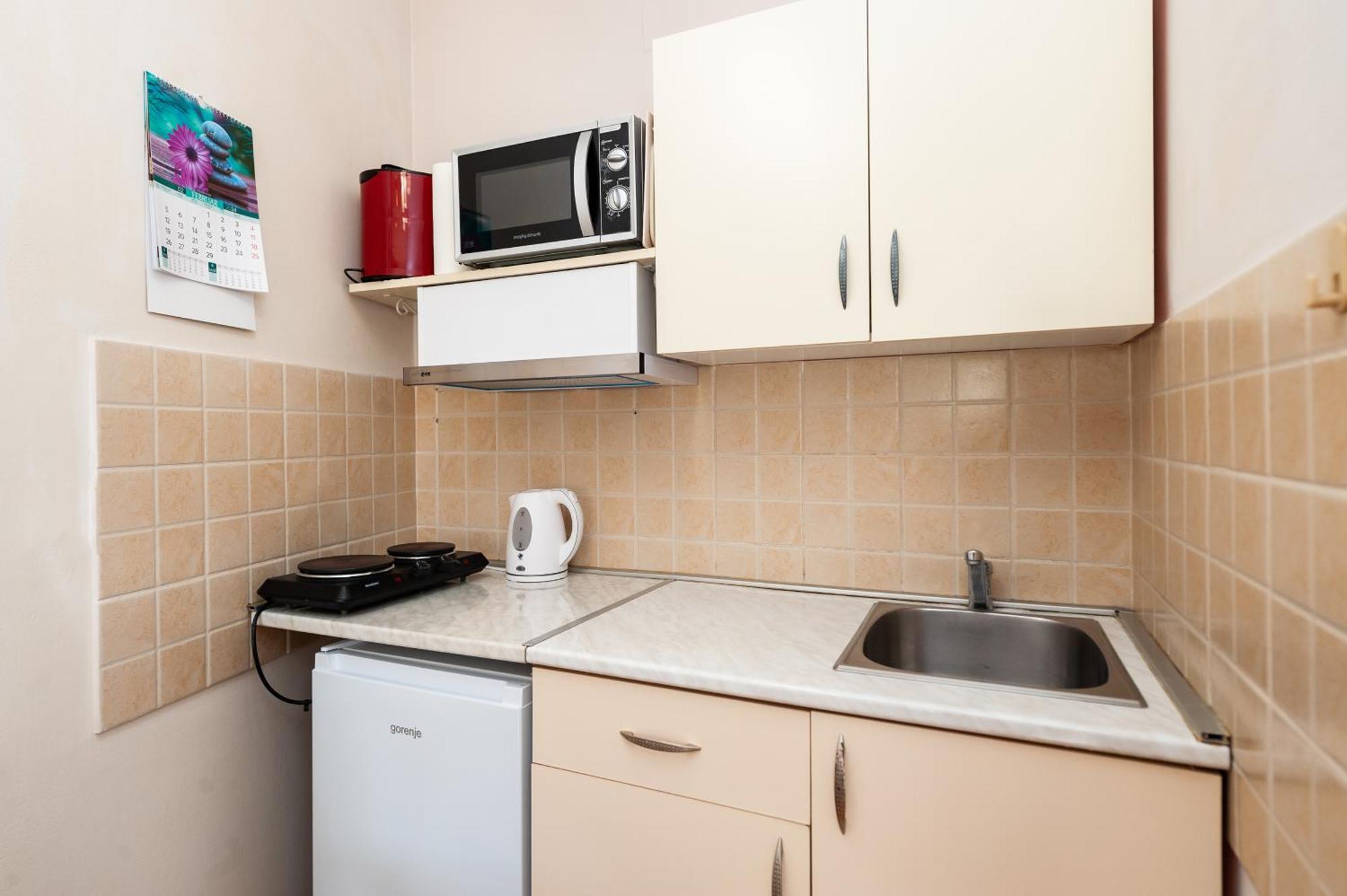 Momo'S Studio Apartment Суботица Экстерьер фото